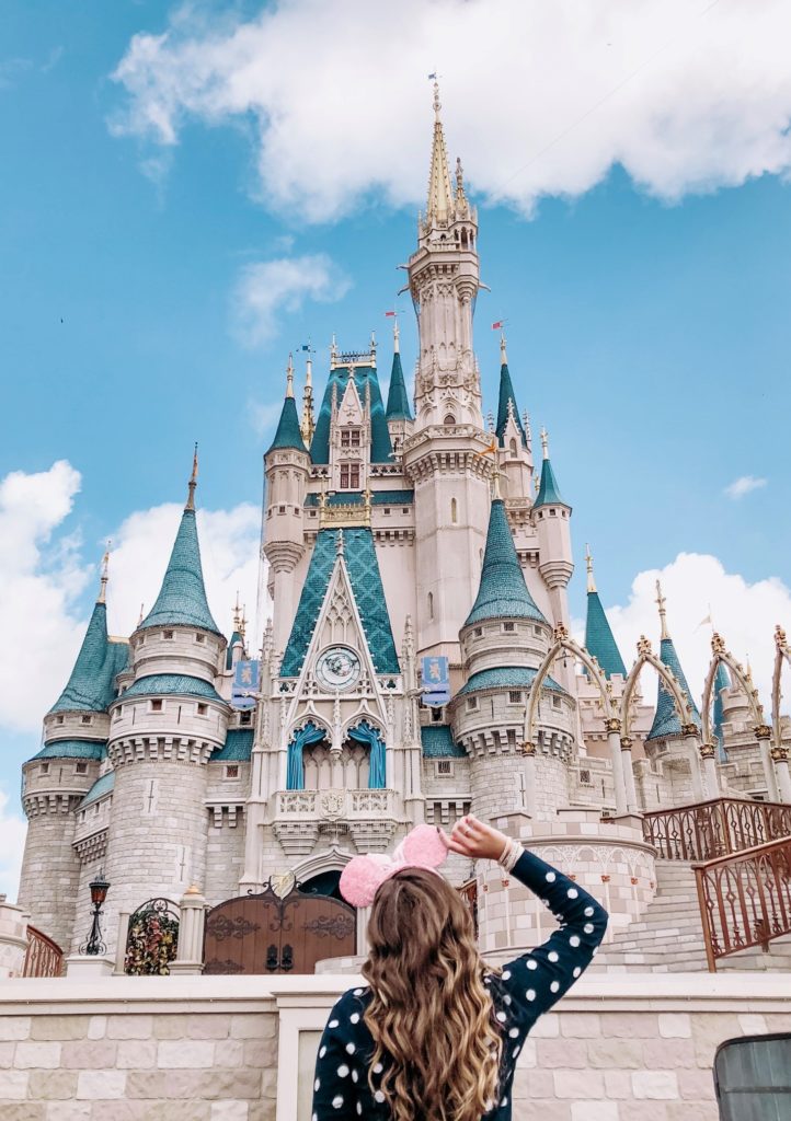 How to Take an Epic Castle Photo at Disney World - Vogue for Breakfast